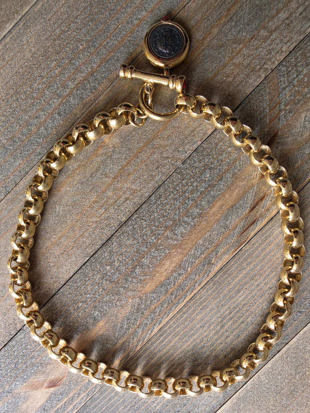 Collar Necklace Gold Tone W/carved Cameo Pendant - Picture 2 of 8